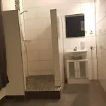 105 Hotel *